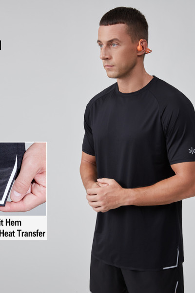 HUCAI OEM Men's T Shirt Polyester Spandex Split Hem Reflective Heat Transfer Running Wear Manufacturer