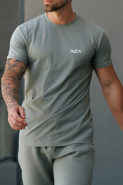 Custom Logo Men's Gym T-Shirt with Premium Cotton-Blend Fabric